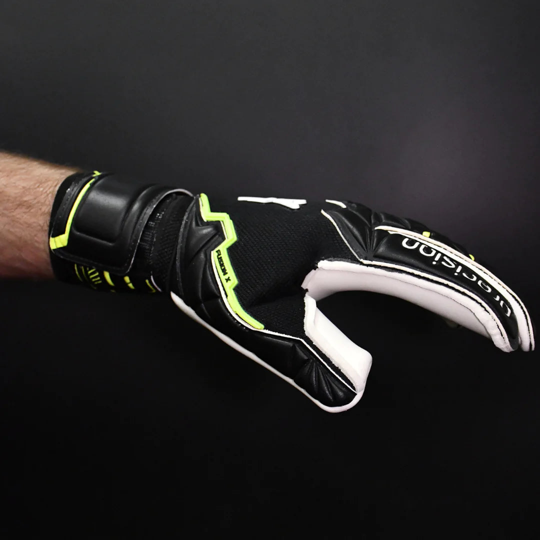 Precision Fusion X Pro Roll Finger Giga GK Gloves